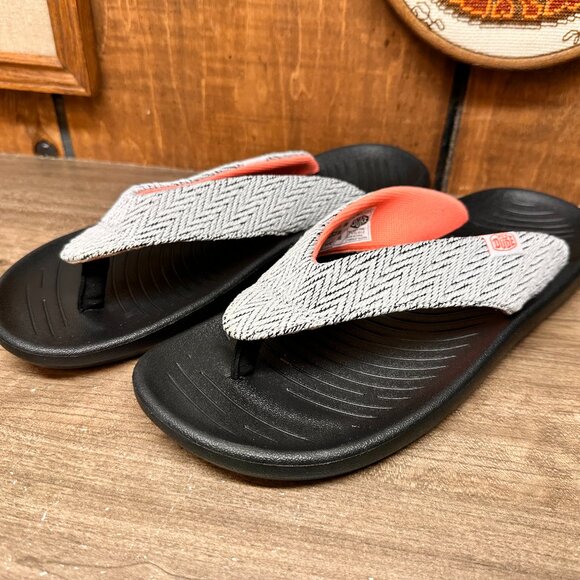 Hey Dude Shoes - Hey Dude Meg Pearl Grey Women's Thong Flip Flop Sandals Size 11 EUC Summer Comfy